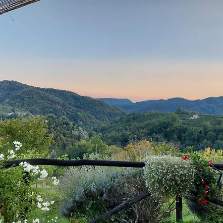 Agriturismo Le Noci Farm stay *
